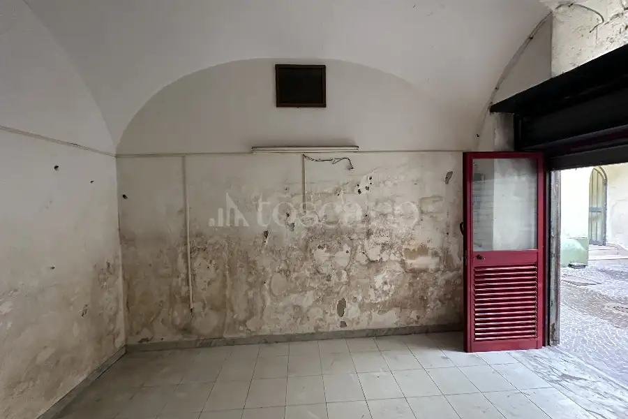 Negozio in vendita di 13 mq a €48.000 (rif. 27/2024)