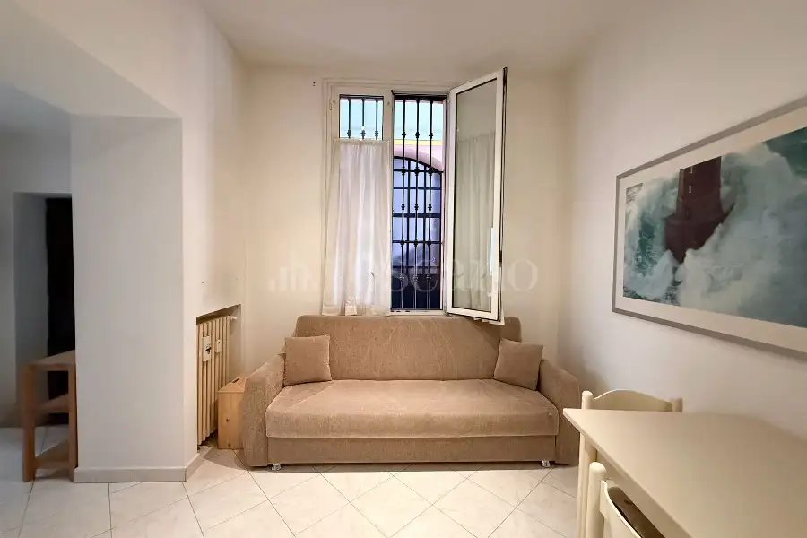 Casa in affitto di 40 mq a €820 (rif. 14/2026)
