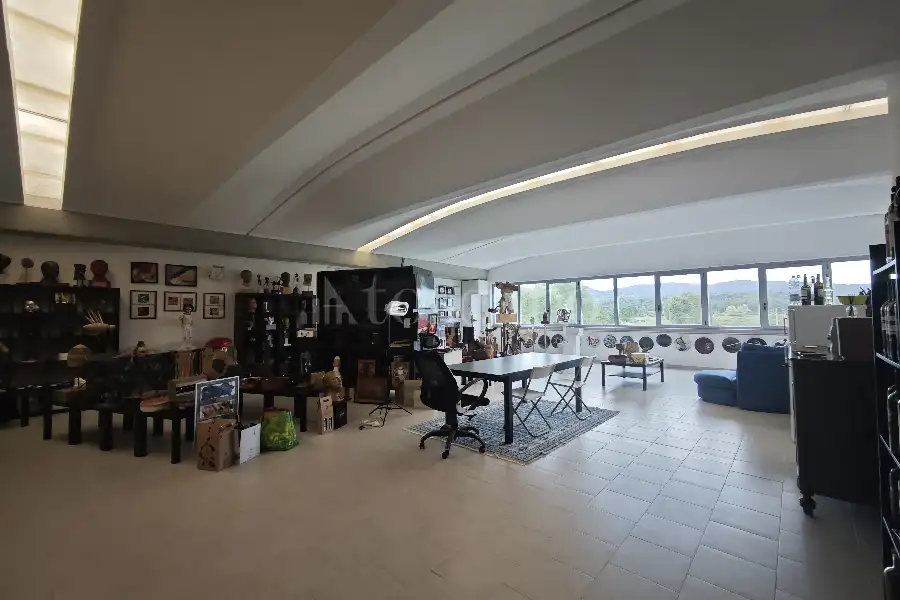 Laboratorio in vendita di 168 mq a €150.000 (rif. 15/2026)