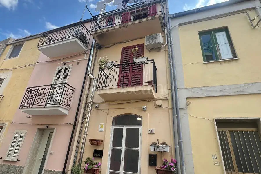 Casa Indipendente in vendita di 70 mq a €85.000 (rif. 18/2026)