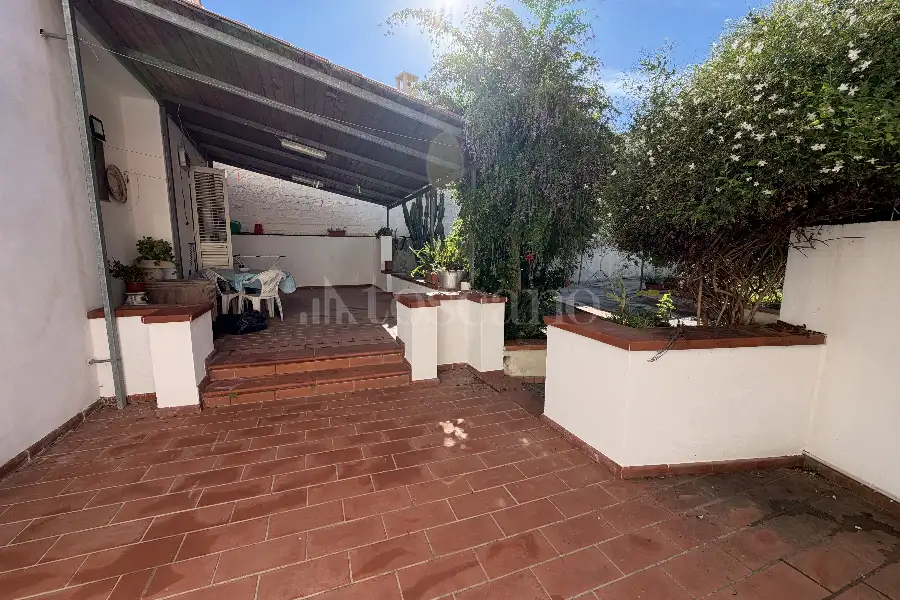 Casa Indipendente in vendita di 220 mq a €330.000 (rif. 148/2026)