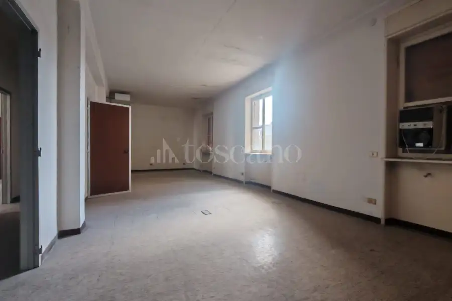 Palazzo in vendita di 800 mq a €1.300.000 (rif. 25/2026)