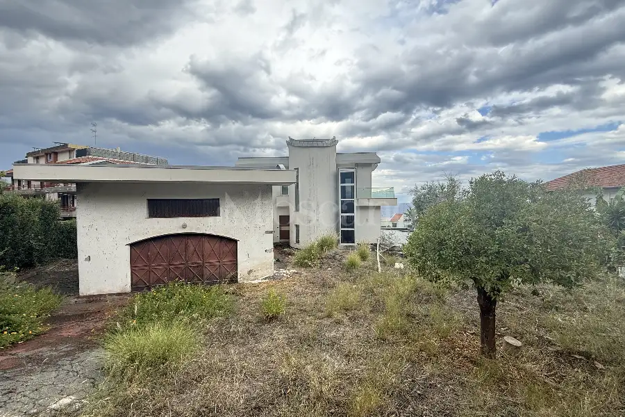 Villa in vendita di 239 mq a €538.000 (rif. 197/2025)