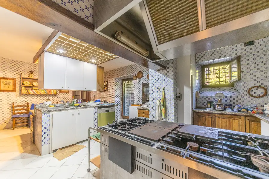 Villa in vendita di 750 mq a €1.950.000 (rif. 53/2026)