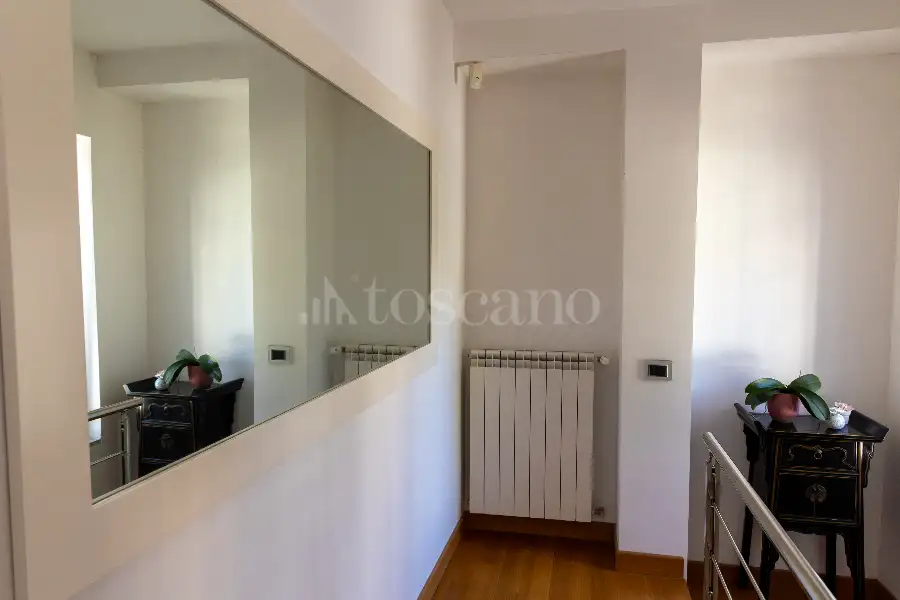 Villino a Schiera in vendita di 216 mq a €779.000 (rif. 114/2025)