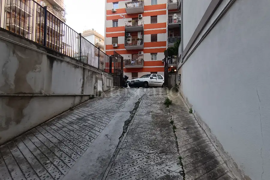 Box in vendita di 24 mq a €55.000 (rif. 11/2026)