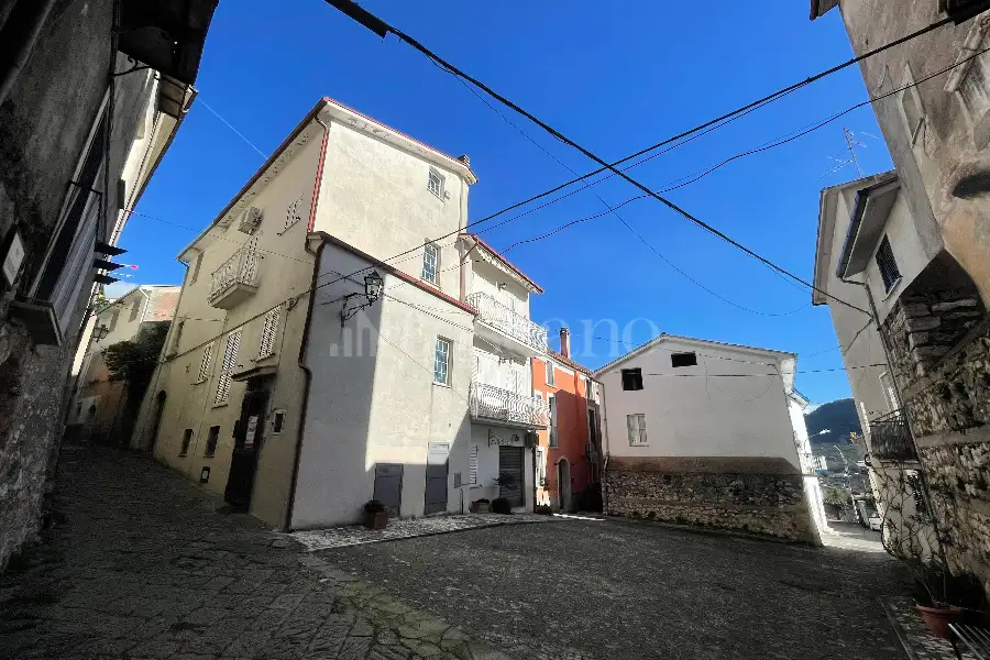 Casa Indipendente in vendita di 170 mq a €89.000 (rif. 2/2026)