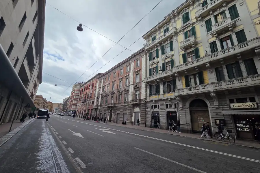 Negozio in vendita di 270 mq a €450.000 (rif. 22/2026)