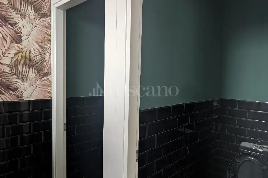 Negozio in affitto di 110 mq a €3.400 (rif. 11/2026)