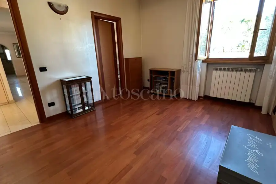 Villa in vendita di 370 mq a €890.000 (rif. 3/2026)