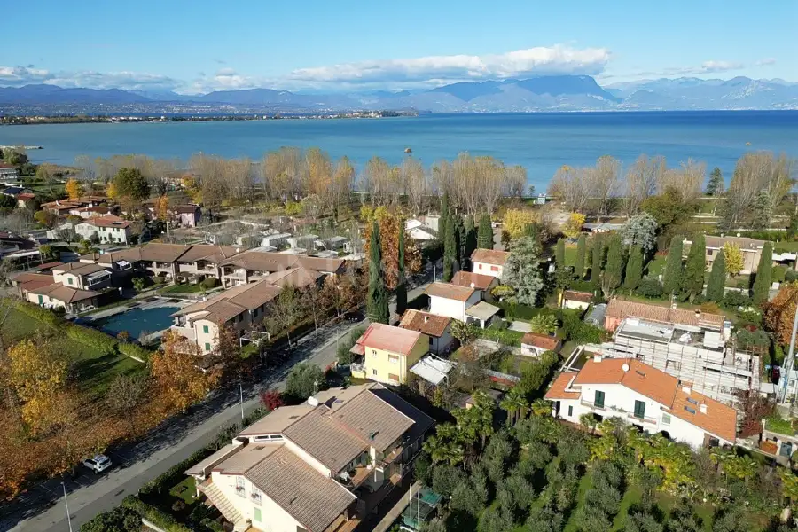 Villa in vendita di 190 mq a €535.000 (rif. 54/2025)
