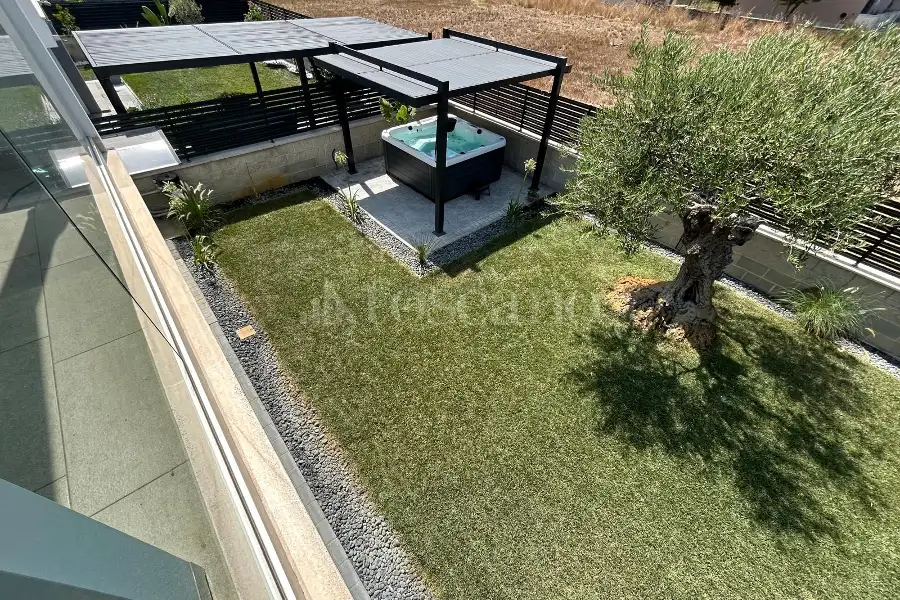 Villa in vendita di 180 mq a €599.000 (rif. 11/2026)