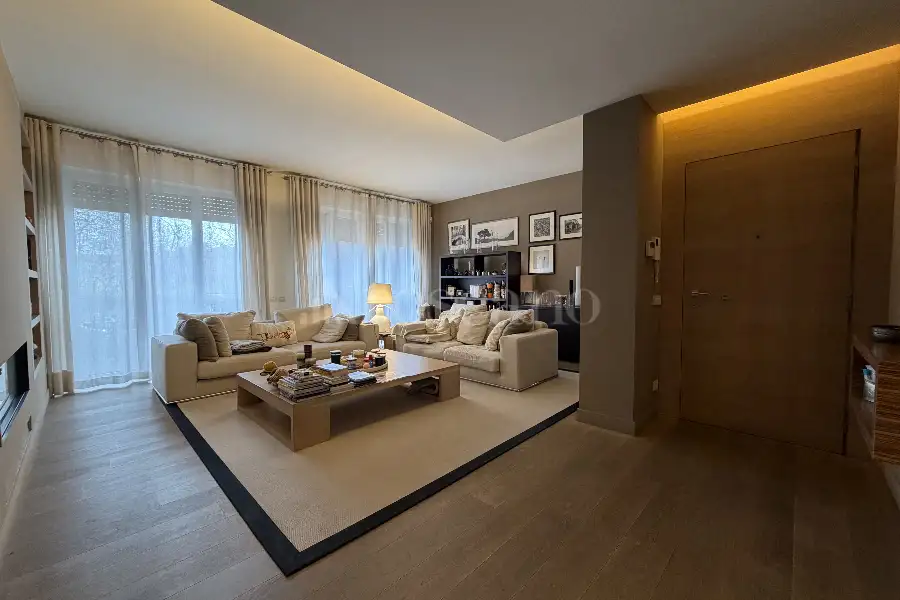 Casa in vendita di 136 mq a €809.000 (rif. 15/2026)