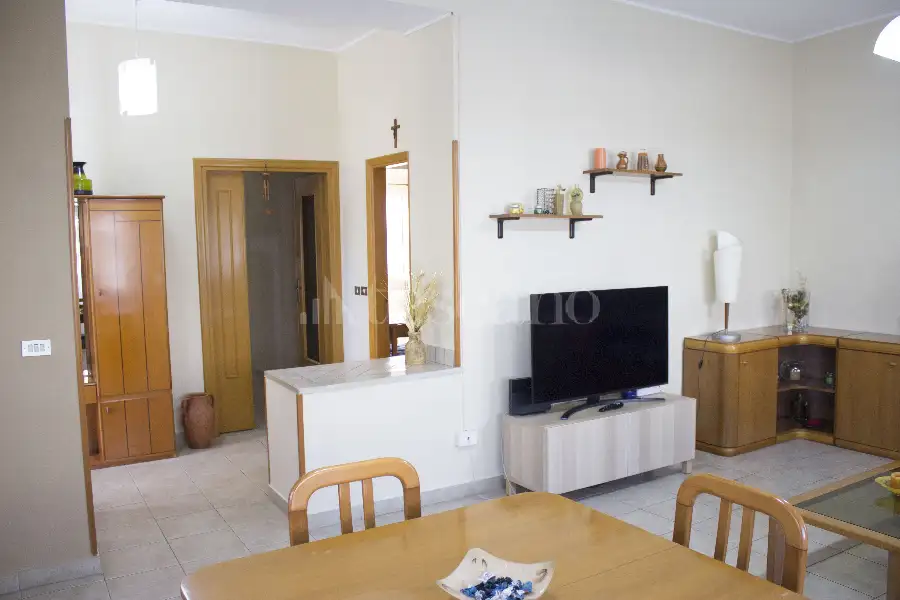 Casa Indipendente in vendita di 212 mq a €210.000 (rif. 15/2026)