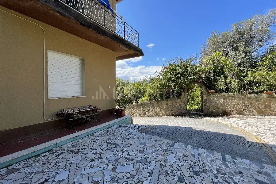 Villa Bifamiliare in vendita di 196 mq a €340.000 (rif. 6/2025)