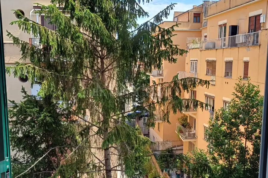Casa in affitto di 175 mq a €3.300 (rif. 27/2026)