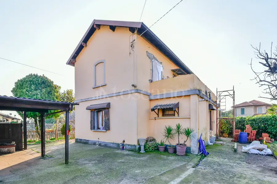 Casa Indipendente in vendita di 200 mq a €680.000 (rif. 1/2025)