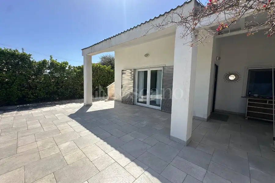 Villa Bifamiliare in vendita di 120 mq trattativa riservata (rif. 41/2026)