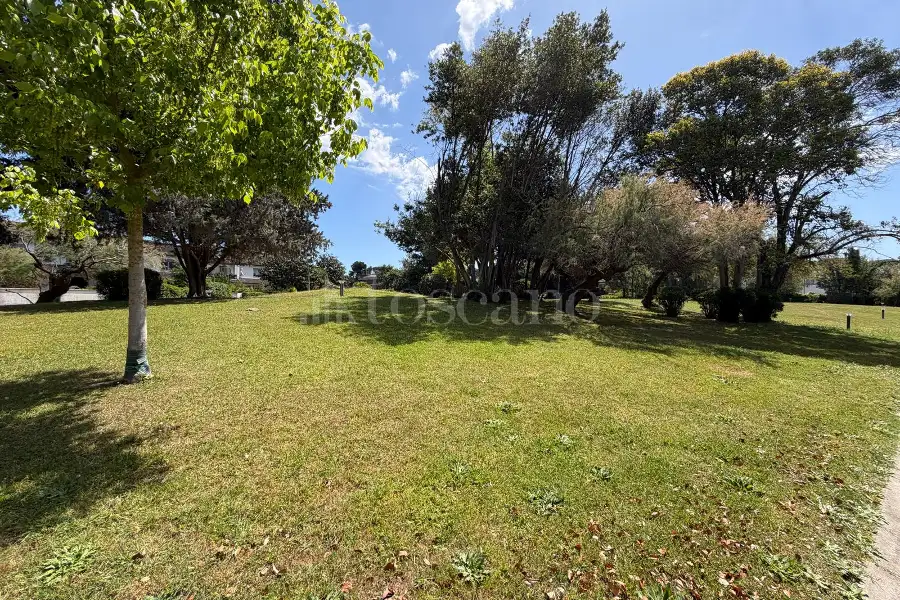Villa Plurifamiliare in vendita di 250 mq a €575.000 (rif. 25/2026)