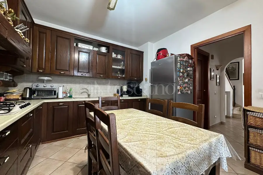 Villa Plurifamiliare in vendita di 140 mq a €299.000 (rif. 46/2026)