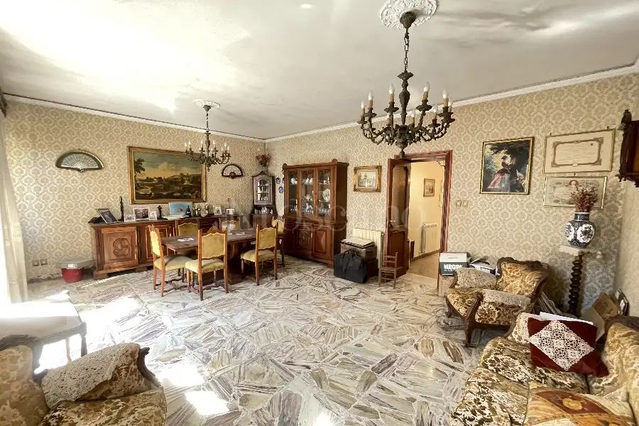 Casa Indipendente in vendita di 213 mq a €150.000 (rif. 14/2025)