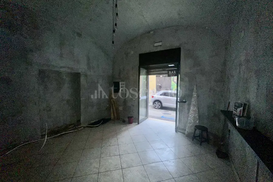 Negozio in affitto di 65 mq a €850 (rif. 40/2024)