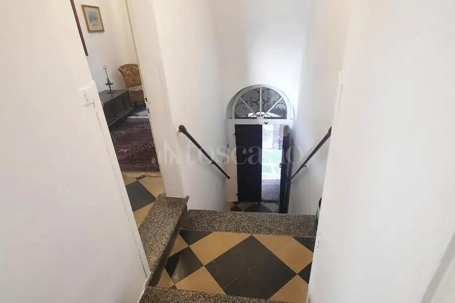 Palazzo in vendita di 200 mq a €165.000 (rif. 5/2026)