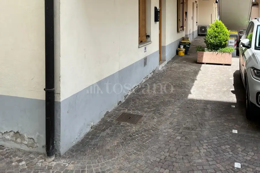 Negozio in vendita di 30 mq a €80.000 (rif. 10/2026)