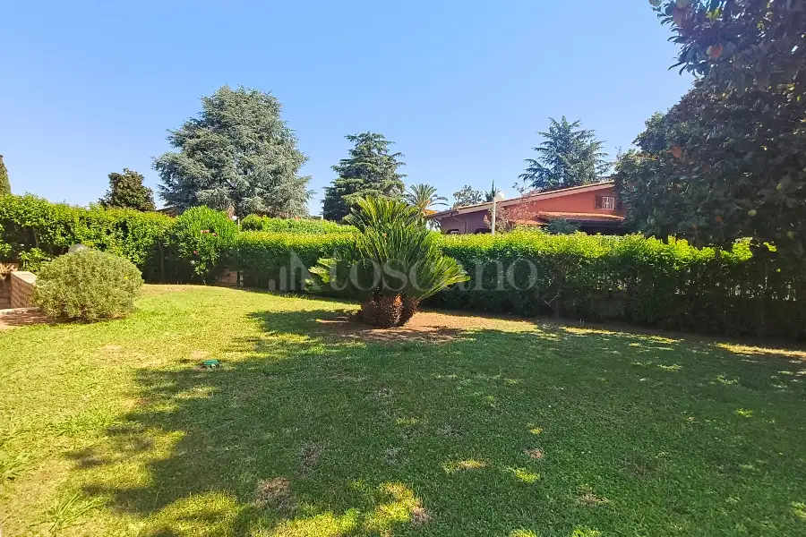Villa Bifamiliare in vendita di 280 mq a €625.000 (rif. 62/2025)