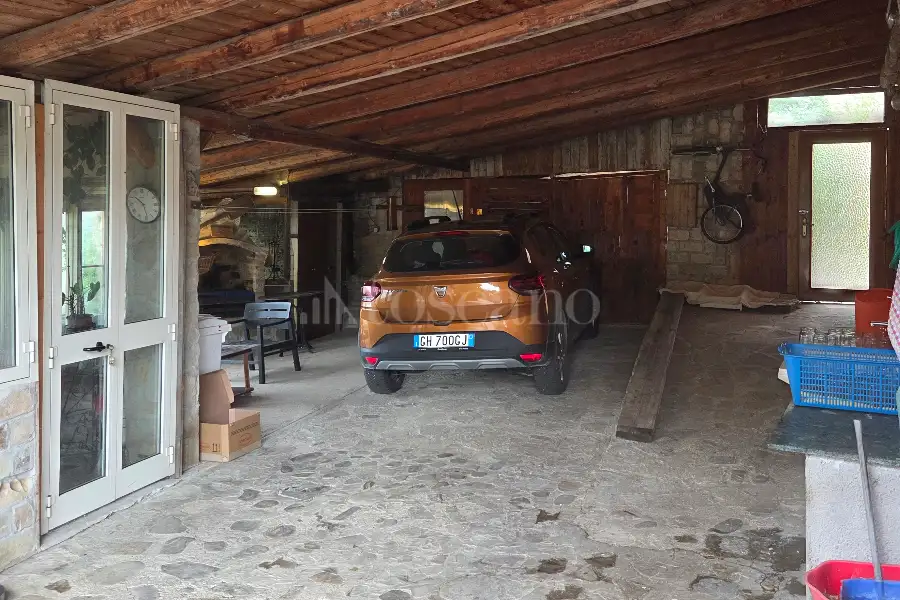 Casa Indipendente in vendita di 330 mq a €110.000 (rif. 35/2025)