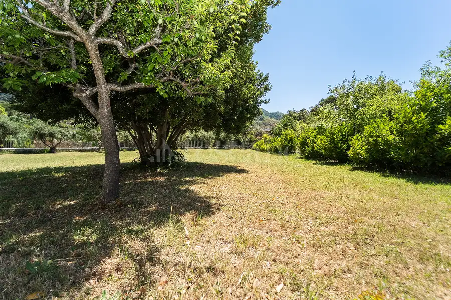 Villa in vendita di 230 mq a €1.200.000 (rif. 2/2026)