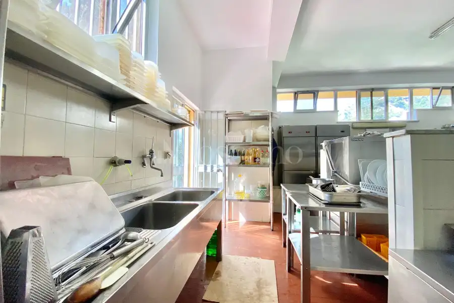 Agriturismo in vendita di 600 mq a €1.750.000 (rif. 13/2026)