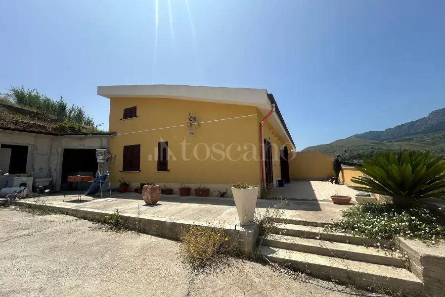 Villa in vendita di 140 mq a €89.000 (rif. 64/2025)