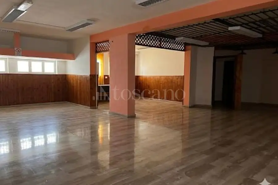Negozio in vendita di 197 mq a €175.000 (rif. 16/2026)