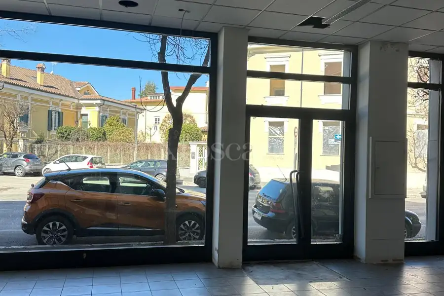 Negozio in vendita di 318 mq trattativa riservata (rif. 29/2025)