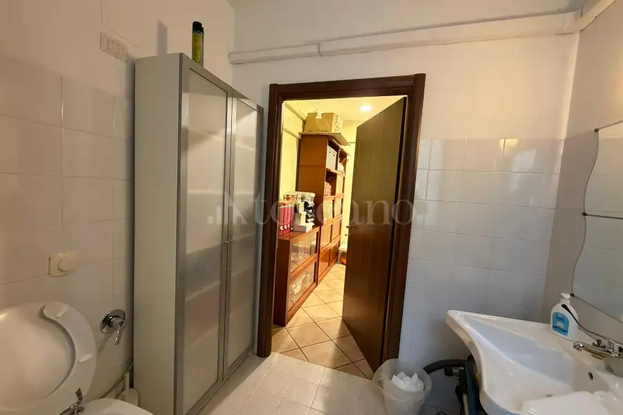 Negozio in vendita di 35 mq a €225.000 (rif. 7/2026)