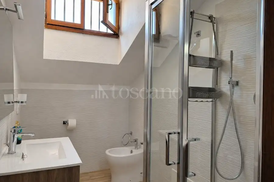 Casa Indipendente in vendita di 252 mq a €495.000 (rif. 23/2026)