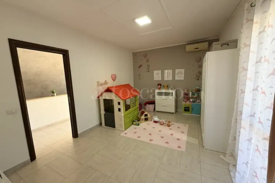 Casa Indipendente in vendita di 160 mq a €250.000 (rif. 76/2026)