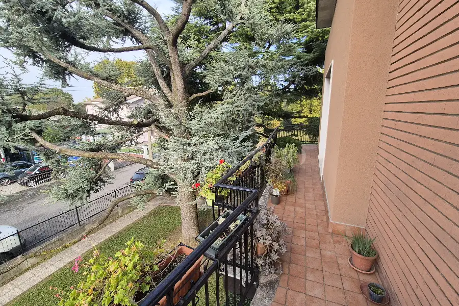Villa Plurifamiliare in vendita di 350 mq a €750.000 (rif. 38/2025)