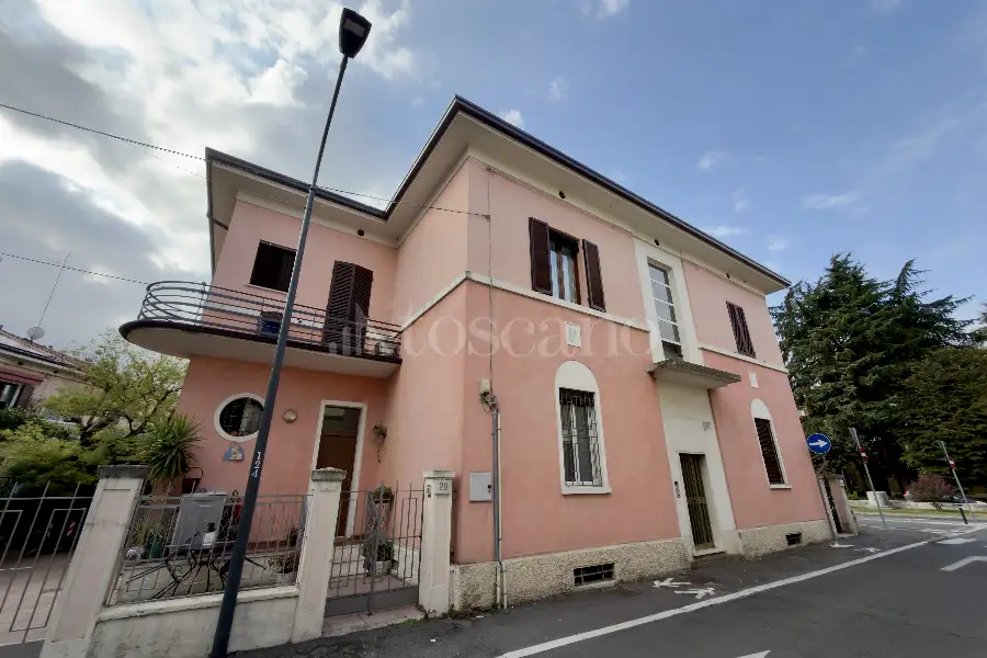 Villa Plurifamiliare in vendita di 95 mq a €260.000 (rif. 42/2026)