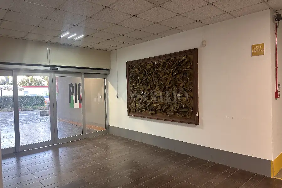 Negozio in vendita di 176 mq a €79.000 (rif. 31/2025)