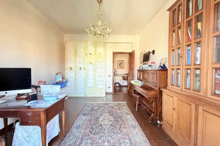 Attico in vendita di 250 mq a €990.000 (rif. 6/2026)