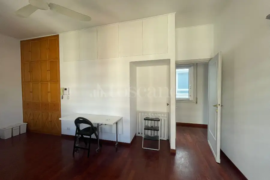 Attico in vendita di 230 mq a €1.400.000 (rif. 1/2026)