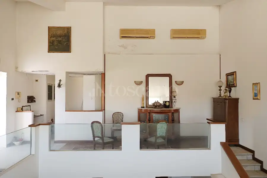 Villa Bifamiliare in vendita di 400 mq a €524.000 (rif. 108/2026)