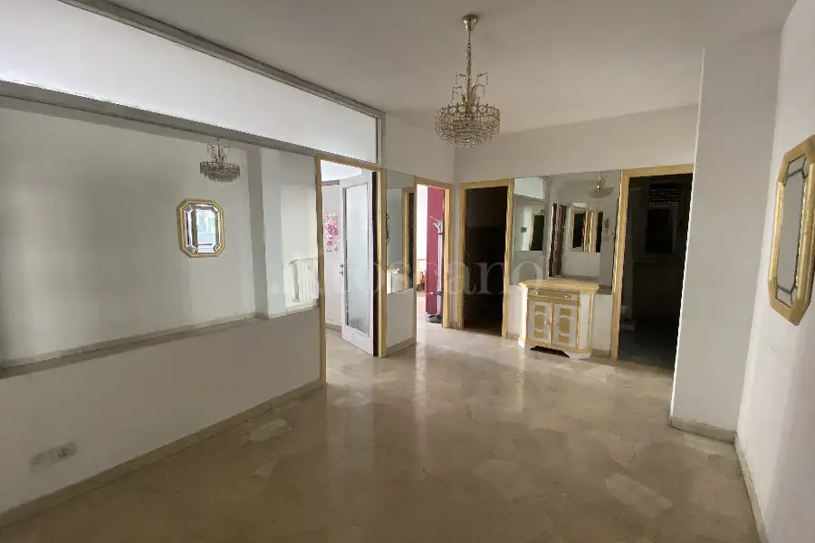 Ufficio in affitto di 85 mq a €1.100 (rif. 20/2025)