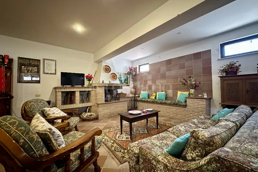 Villa Bifamiliare in vendita di 175 mq a €379.000 (rif. 67/2026)