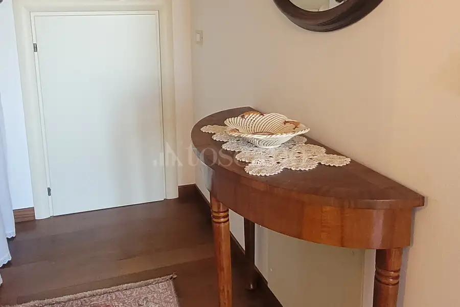 Villa in vendita di 480 mq a €880.000 (rif. 4/2026)