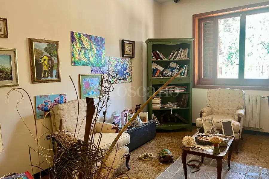 Villa in vendita di 667 mq a €548.000 (rif. 28/2025)