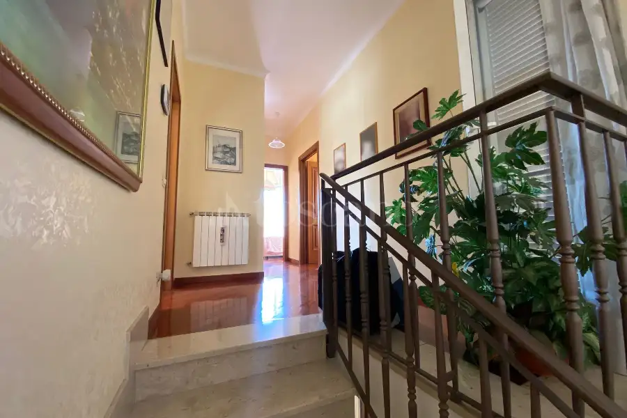 Villa Bifamiliare in vendita di 220 mq a €665.000 (rif. 44/2025)
