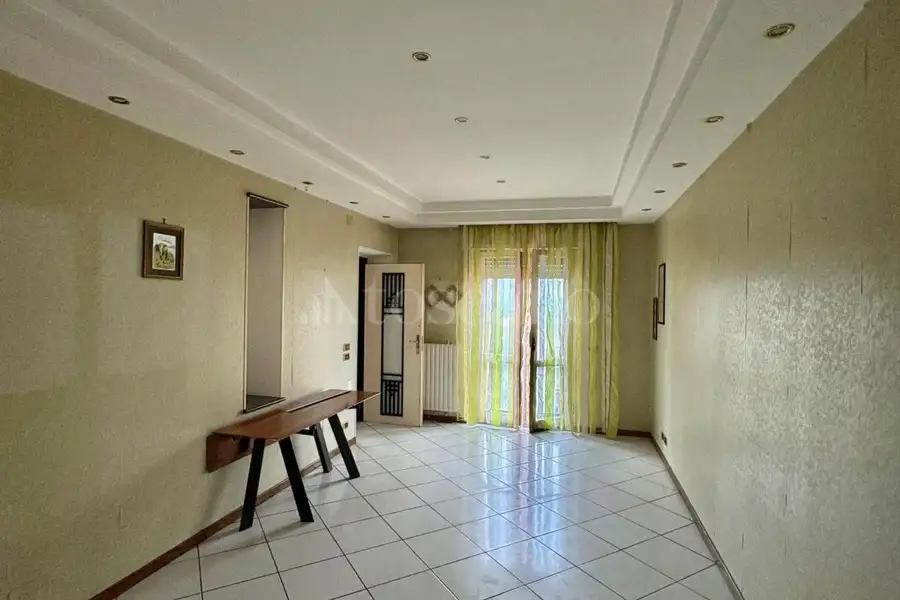 Casa Indipendente in vendita di 350 mq a €99.000 (rif. 101/2026)